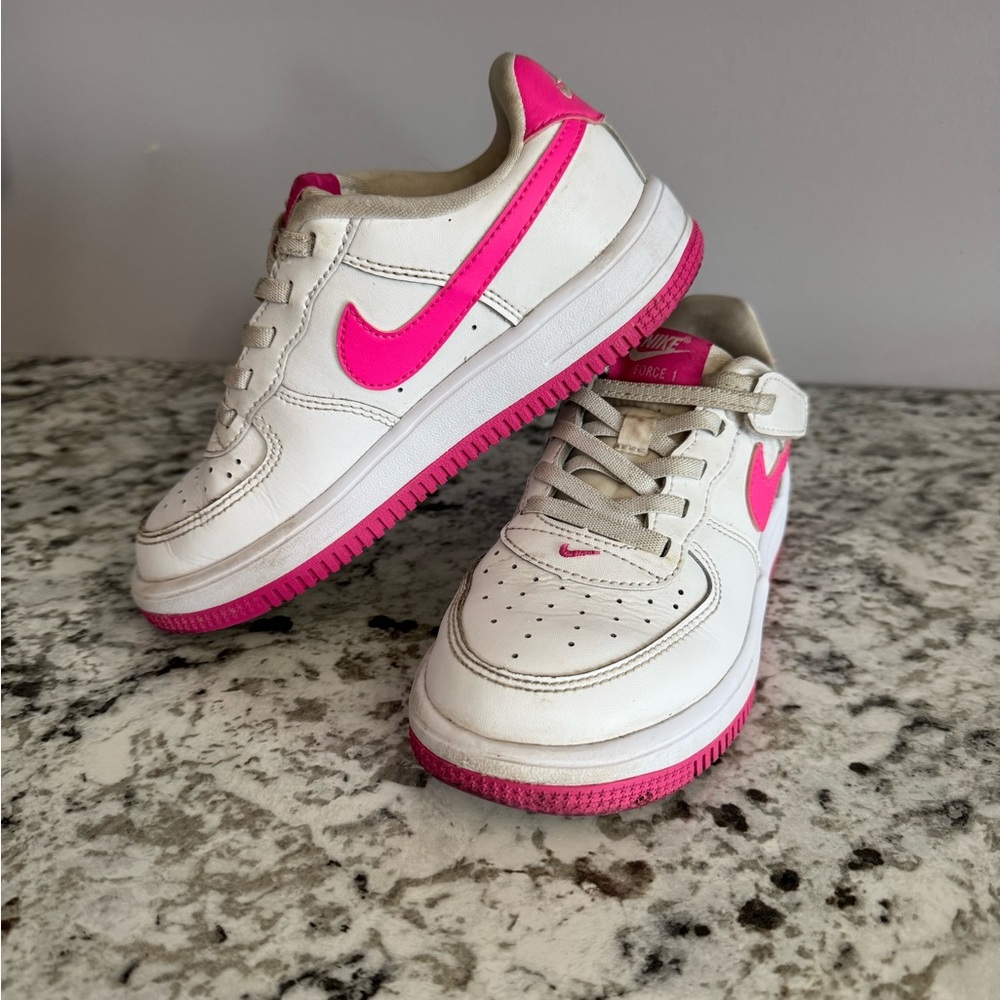 Nike Air Force 1 Kids Easy On Sneakers White and Pink